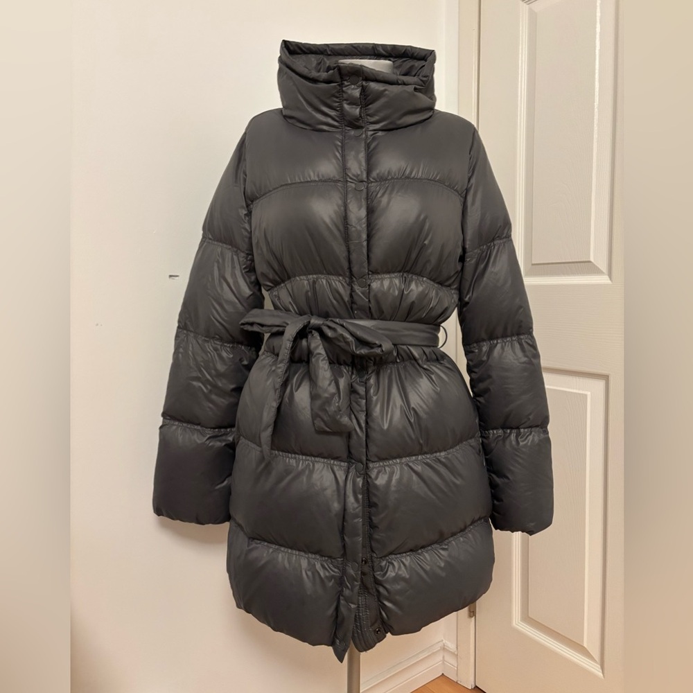 Gap Women's Grey Down Puffer Jacket